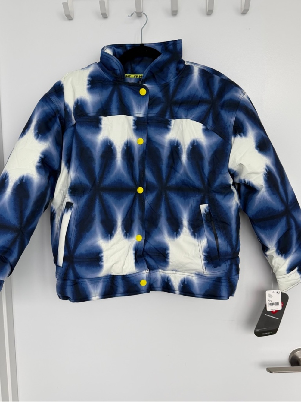 FP Movement by Free People Blue & White Tie-Dye Puffer Ski & Snow Jacket - NEW